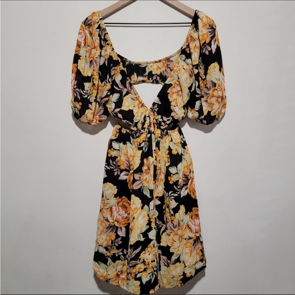 Bardot Floral Dress - Picture 2 of 6